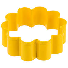 YELLOW 3IN METAL FLOWER CUTTER 2308-1306