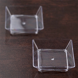 2.25" x 2.25" Clear Plastic Plate-