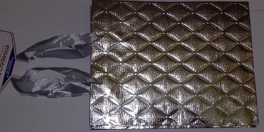 SMALL SILVER VOILA GIFT BAGS 3CT